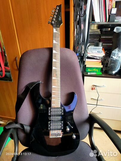 Электрогитара реплика Ibanez