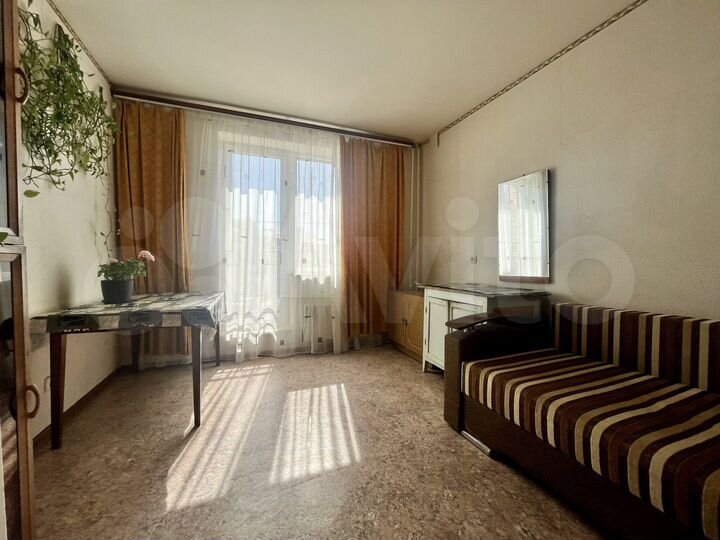 Комната 12 м² в 6-к., 2/3 эт.