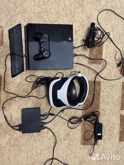 PlayStation 4 с VR комплектом + 2 игры