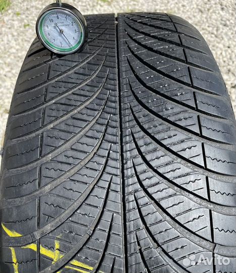 Goodyear Vector 4Seasons Gen-2 SUV 255/60 R18