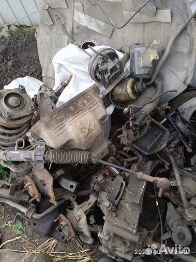 Пластик салона Мазда 626