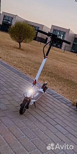 Электросамокат IconBit street C85