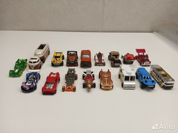 Машинки Hot Wheels
