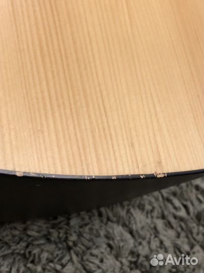 Акустическая гитара