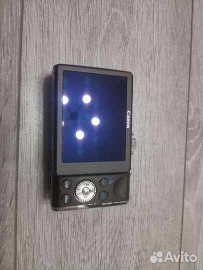 Компактный фотоаппарат canon