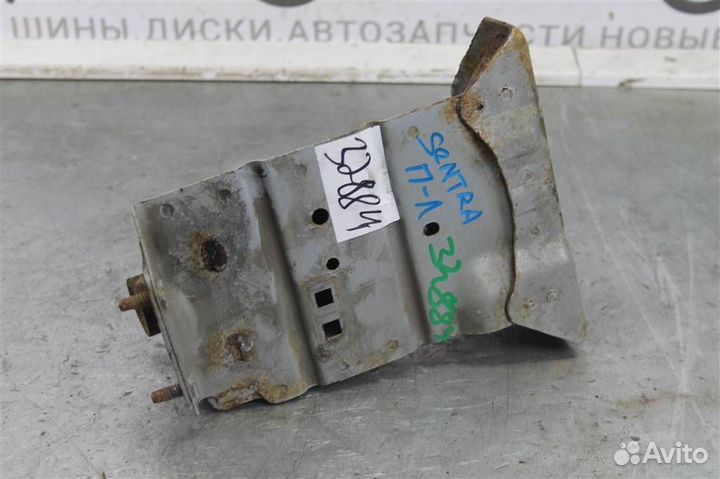 Кронштейн усилителя переднего бампера левый Niss