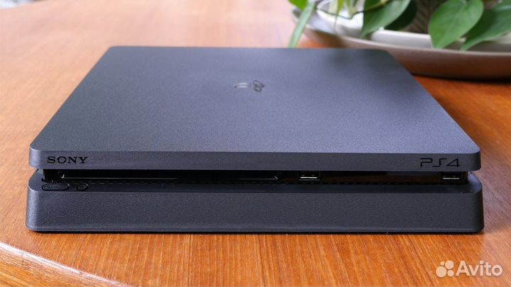 Sony PS4 slim