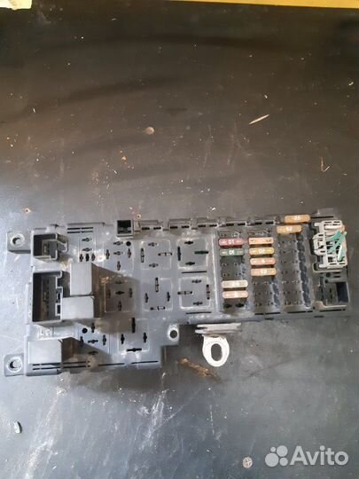 Блок предохранителей Volvo V70 2.4 D 2002