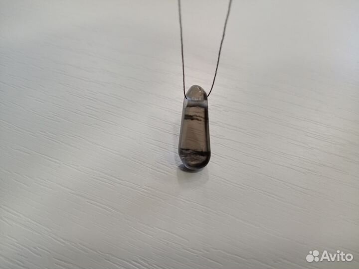 Бусины стеклянные треугольные