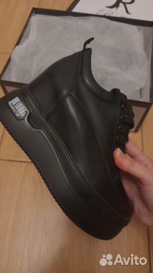 Женские осенние ботинки на платформе 38 размер