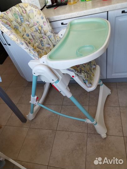 Стульчик для кормления happy baby v2