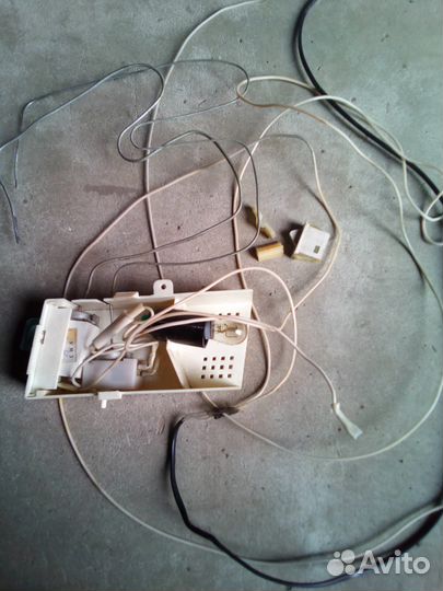 Запчасти на Холодильник океан-304 1992г