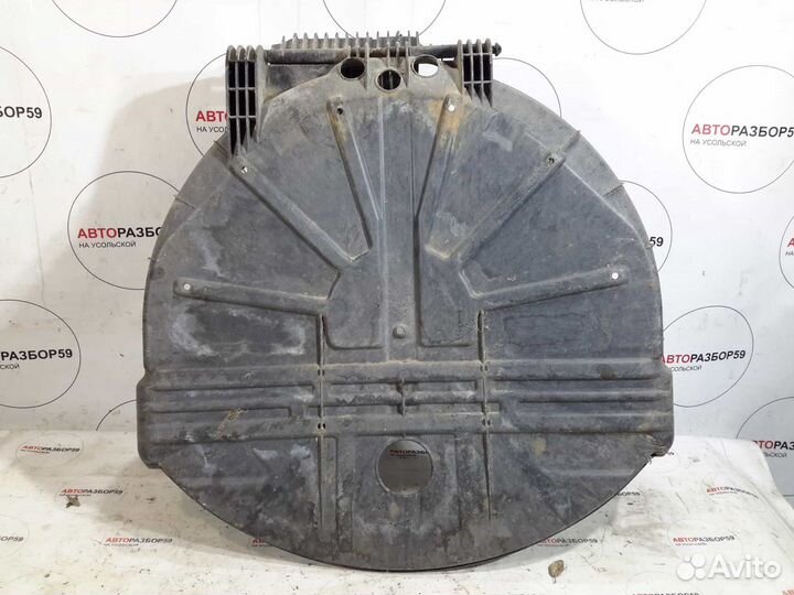 Ниша запасного колеса BMW X3 E83