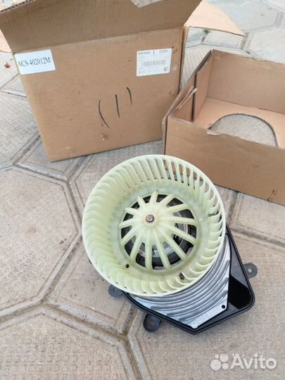 Мотор отопителя на шкоду суперб 2004г