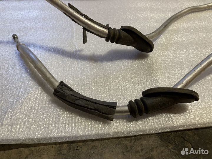 Тросы ручника с направляющими трубками Wolksvagen