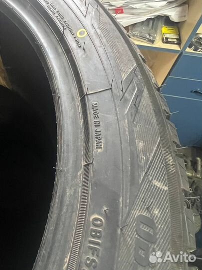 Toyo Observe Ice-Freezer SUV 315/40 R21 и 275/45 R21 110T