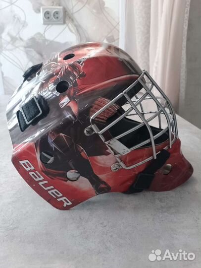 Шлем хоккейного вратаря