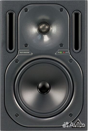 Behringer truth B2030A новый
