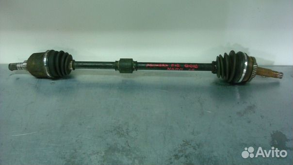 Nissan 39100-AU310 Вал приводной, правый