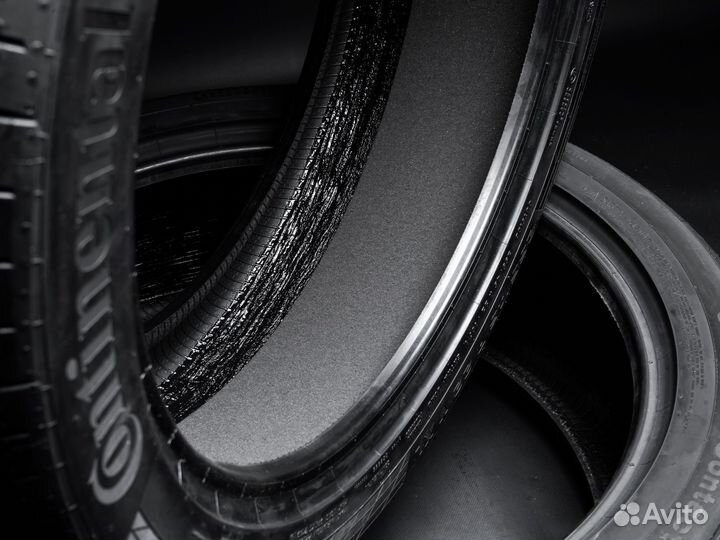Continental ContiSportContact 5 ContiSeal 285/40 R22 и 255/45 R22 110Y