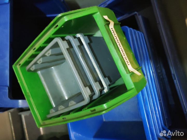 Ящики и органайзеры