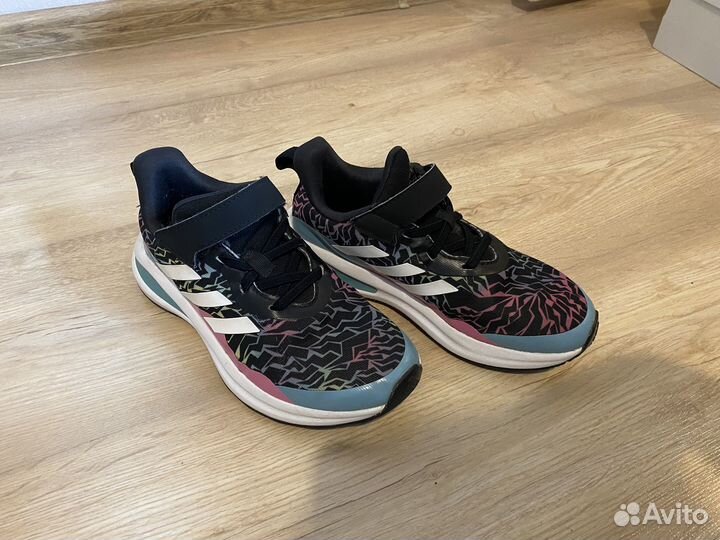 Кроссовки adidas 33 размер