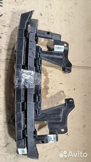 Крепление бампера Honda Stepwgn RK1 (Переднее)