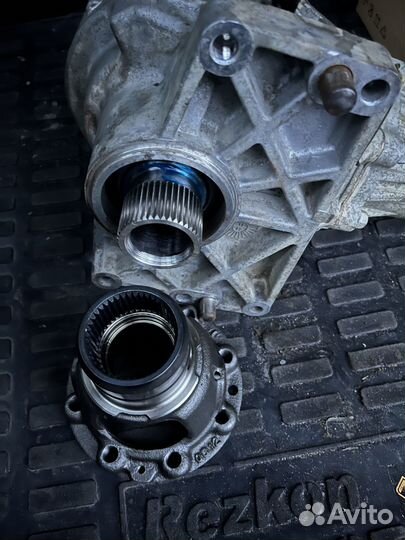Раздаточная коробка (угловой редуктор) Hyundai Kia