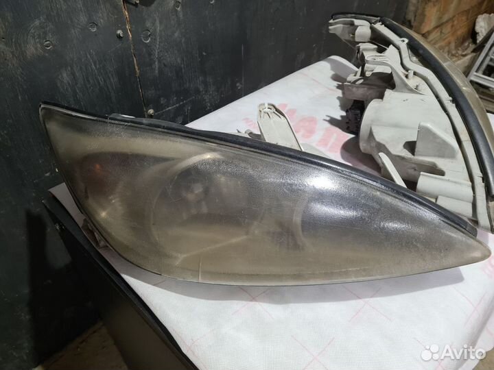 Фары Toyota Camry AVC30 2003г