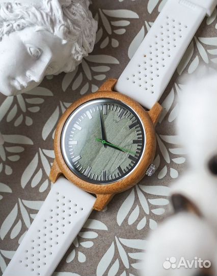 Невесомые часы из бамбука подарок девушке