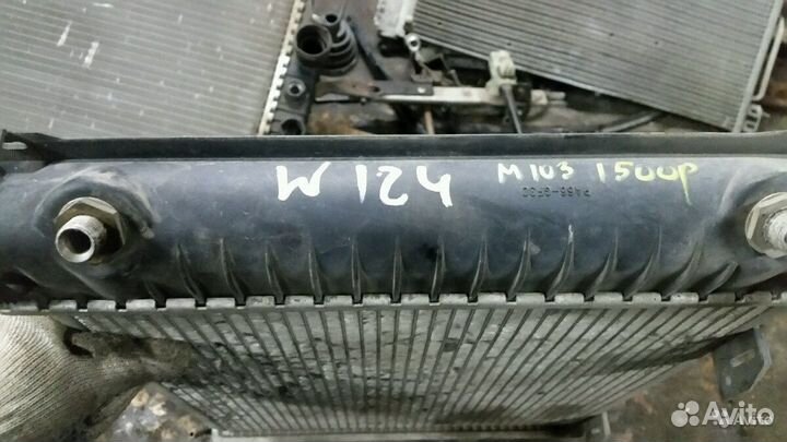 Радиатор охлаждения Mercedes w124 m103