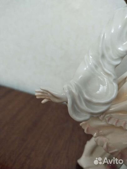 Фарфоровая статуэтка Karl Ens