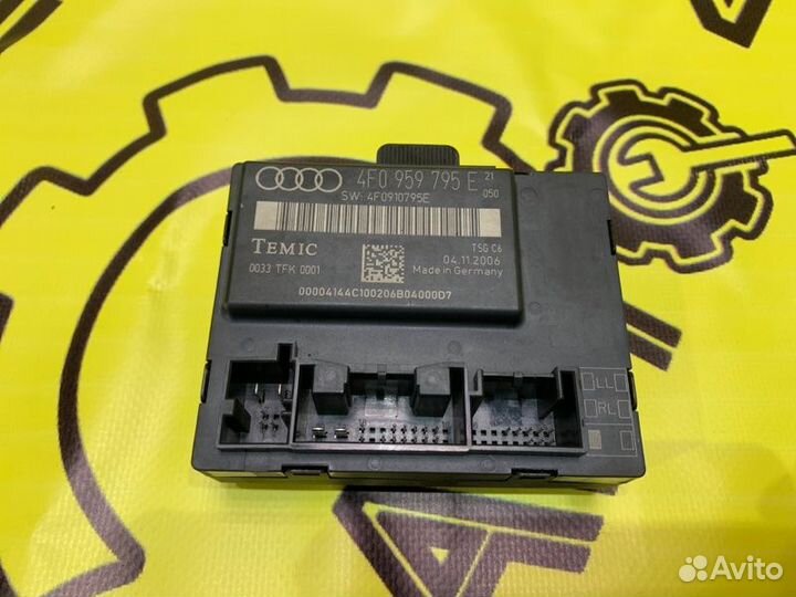 Блок управления дверьми задний левый Audi A6 4F2