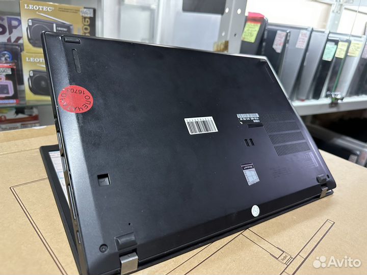 Lenovo thinkpad x390 mint condition i5-8265