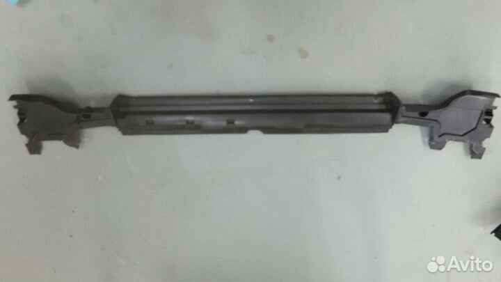 Дефлектор радиатора нижний BMW 5 7383846