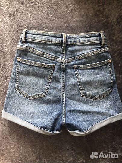 Джинсовые шорты
