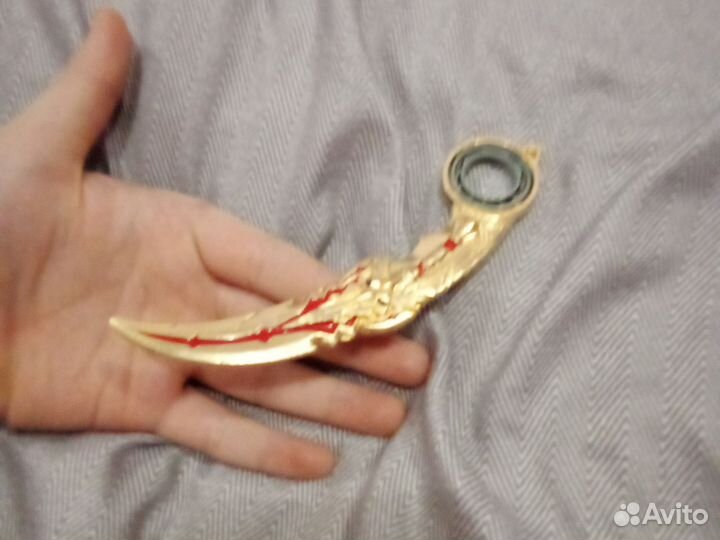 Не настоящий нож длина 13 см ширина два основны2см