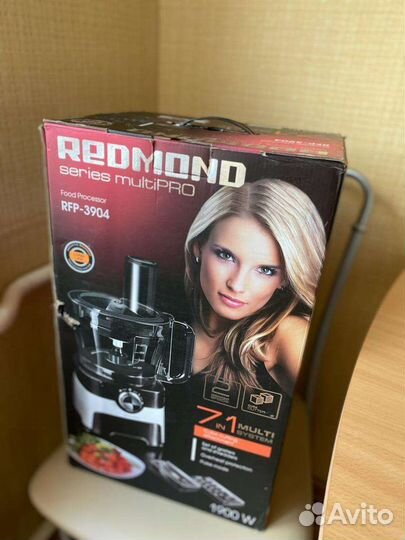 Кухонный комбайн redmond