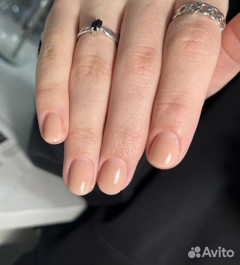 Маникюр с покрытием гель-лак