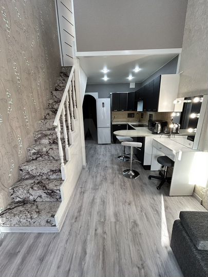 2-к. квартира, 34 м², 3/3 эт.