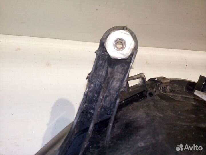 Фара правая Mercedes-Benz E-Class