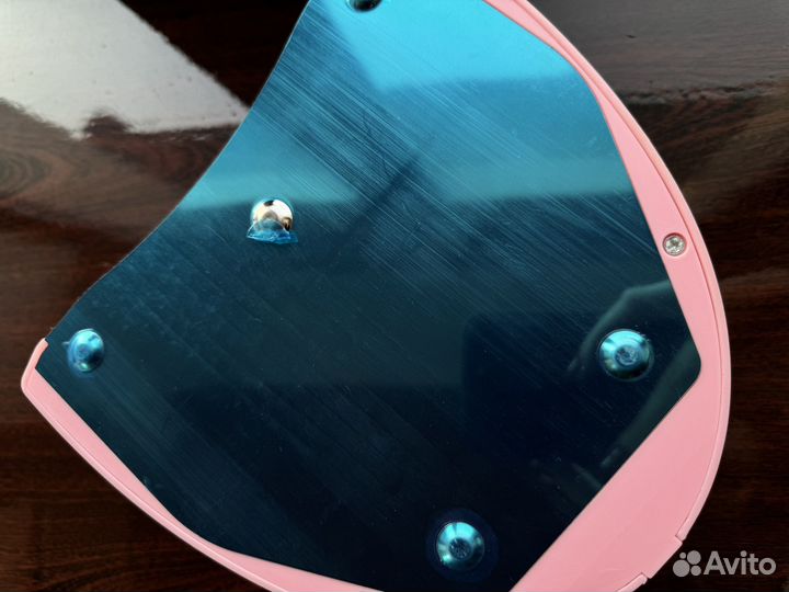 Лампа для сушки ногтей