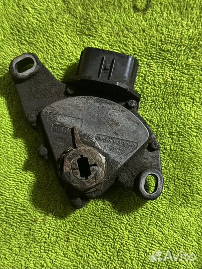 Датчик положения селектора Toyota 84540-48010