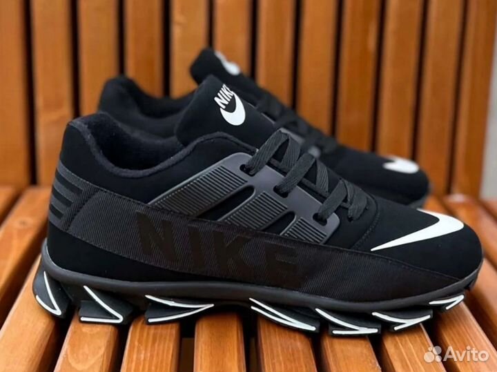 Новые мужские кроссовки Найк. Хит N10