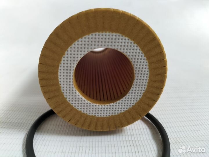 Фильтр масляный audi A3-A5 06L115562B