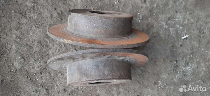 Тормозной диск задний Nissan Qashqai J10 2.0