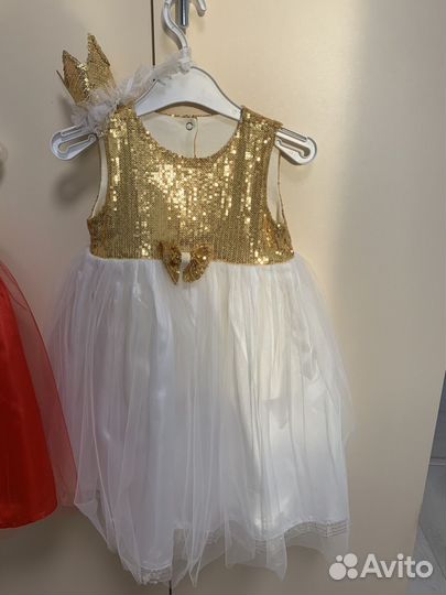 Платья нарядные