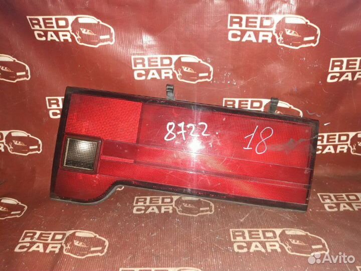 Фальшпанель задний правый Toyota Hiace KZH106