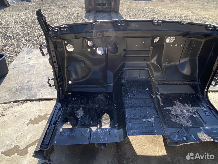 Передняя часть кузова Cadillac Escalade GMT800