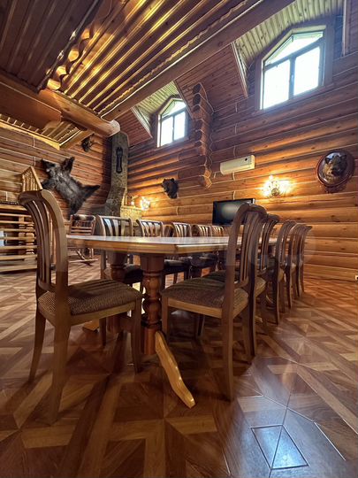 Коттедж 180 м² на участке 12 га